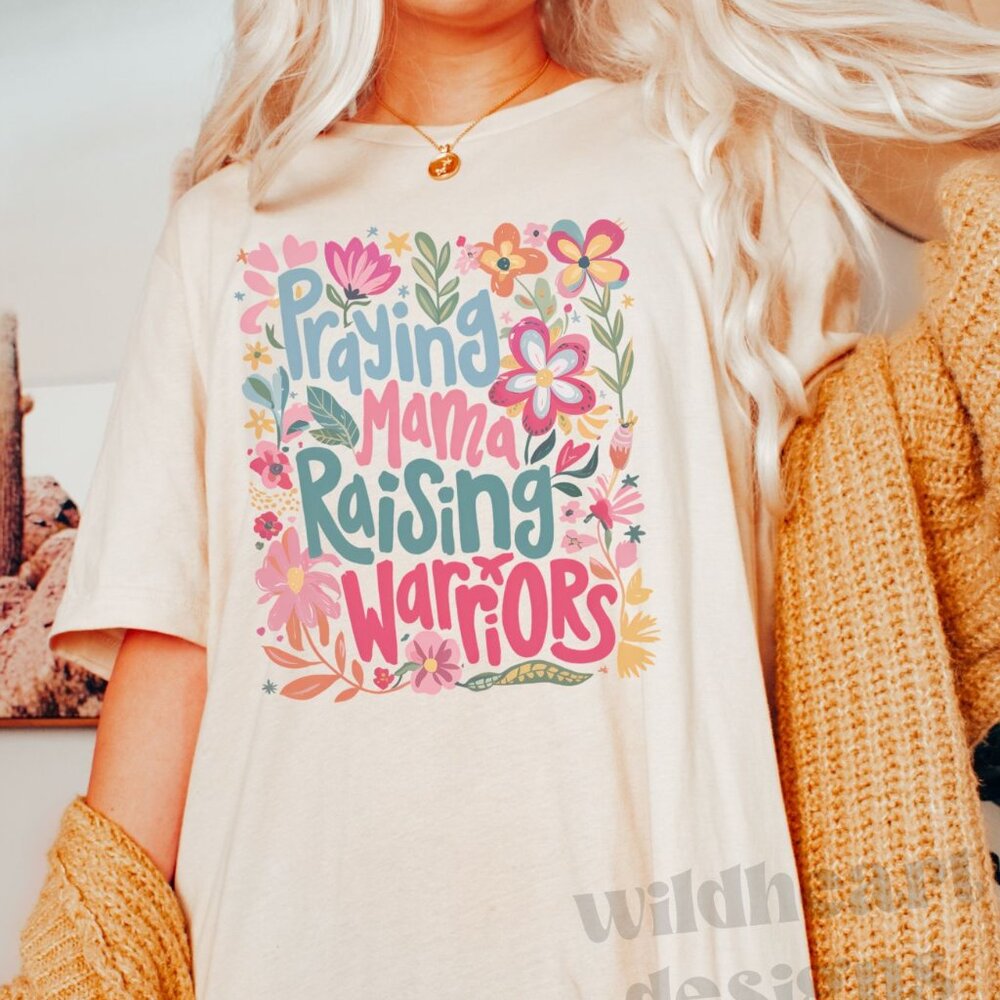Praying Mom Raising Warriors Shirt - Heather Dust XS-2X